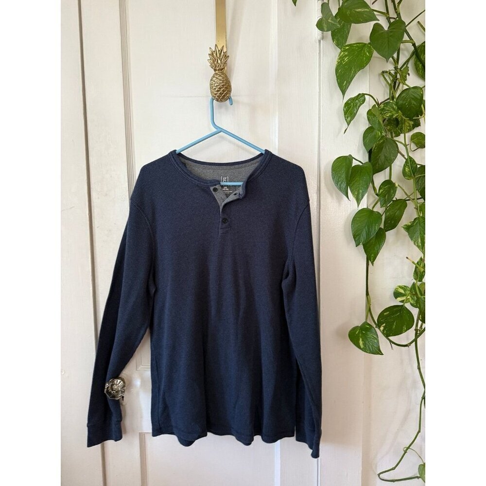 George men’s size large dark blue long sleeve shirt